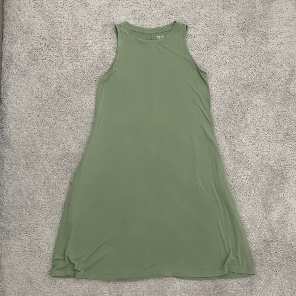 Sage Green Sleeveless Flow Dress Size S. Functional Pockets